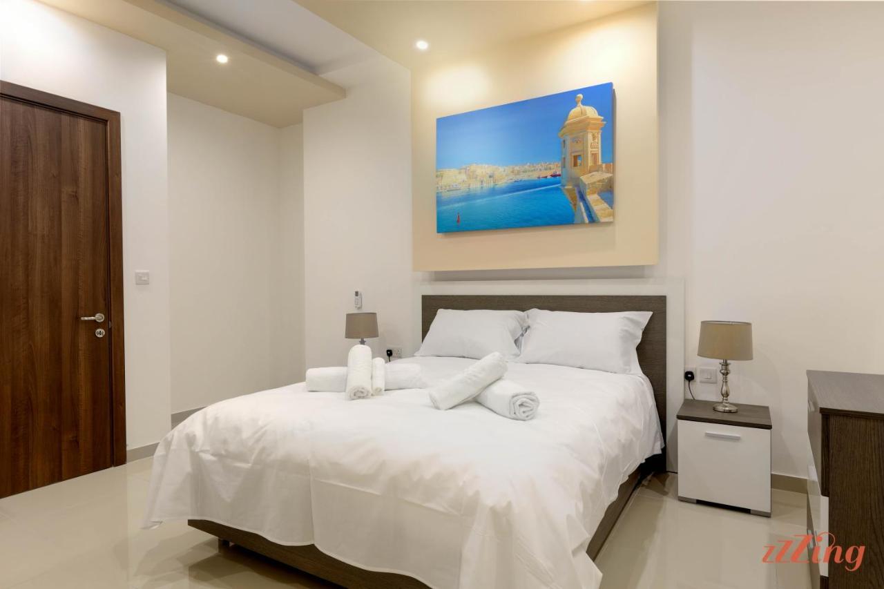 Luxurious Duplex Seafront Apt W Amazing Sea Views Birżebbuġa Exterior foto